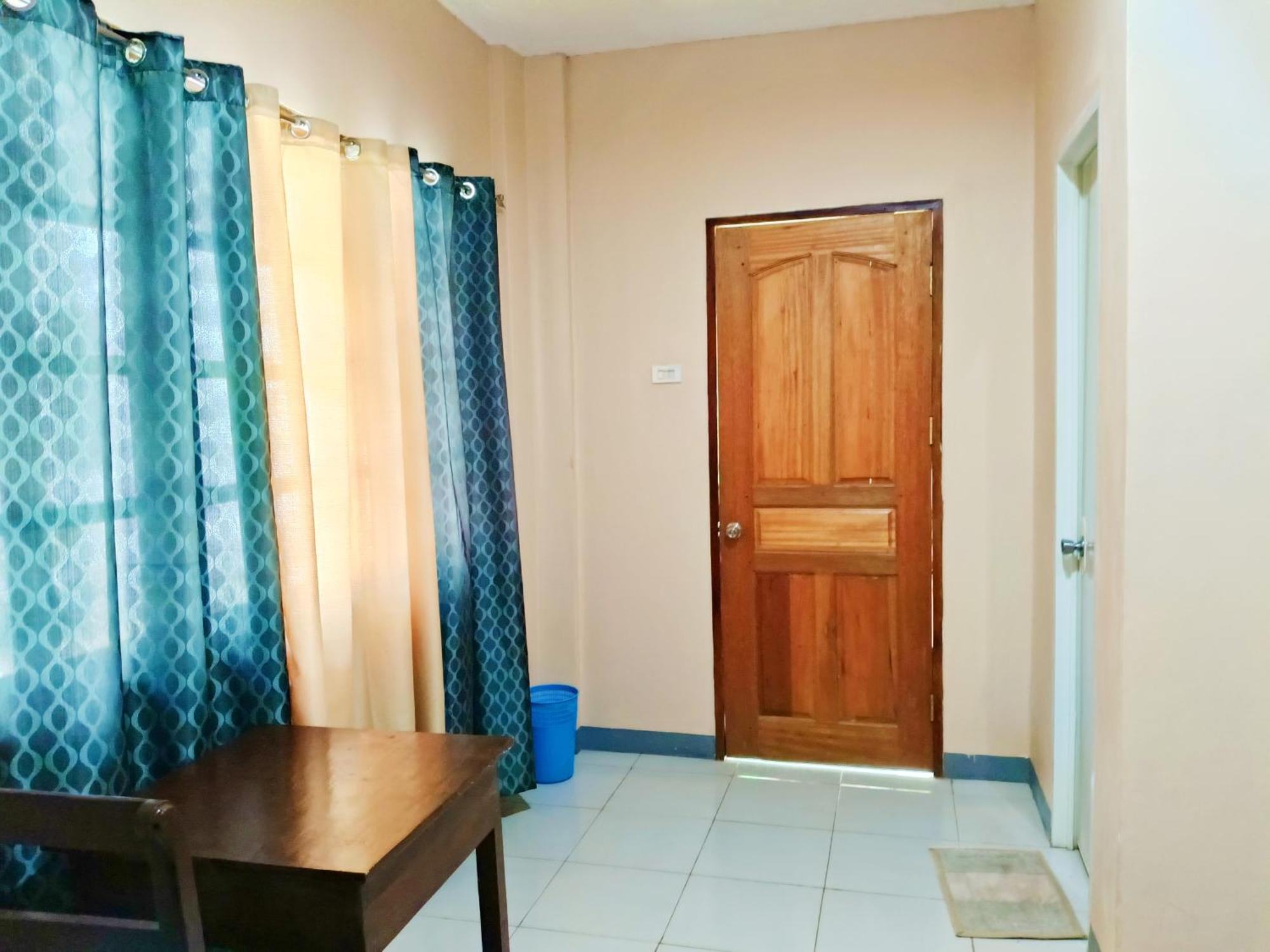 James Homestay Siquijor Bilik gambar